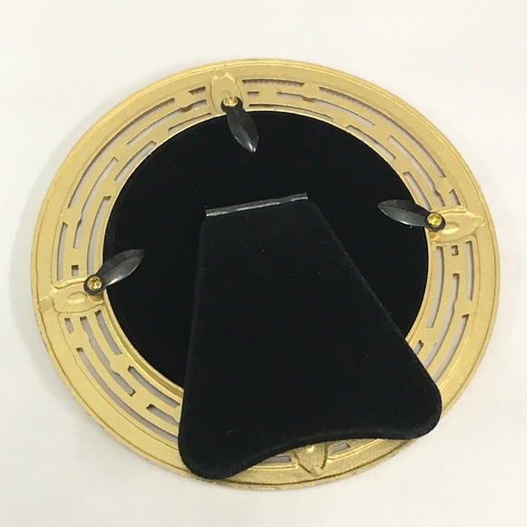 Round Pink & Gold Frame - Picture 4 of 4